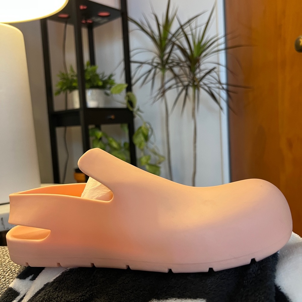 Slides - Picture 1 of 6